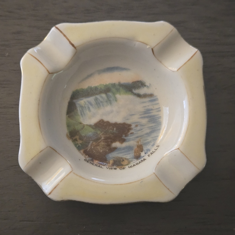 Niagara Falls Souvenir Ashtray Occupied Japan - Picture 8 of 8
